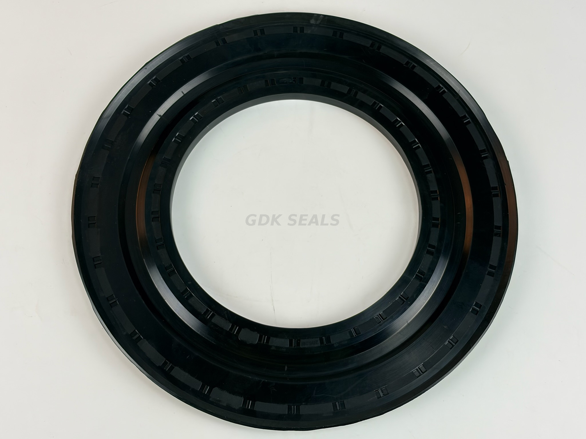XZ0531E 130*250*2.5/7 Spring-Loaded Metal Skeleton Oil Seal | Oil & Aging Resistant Rotary Seal for Construction Equipment